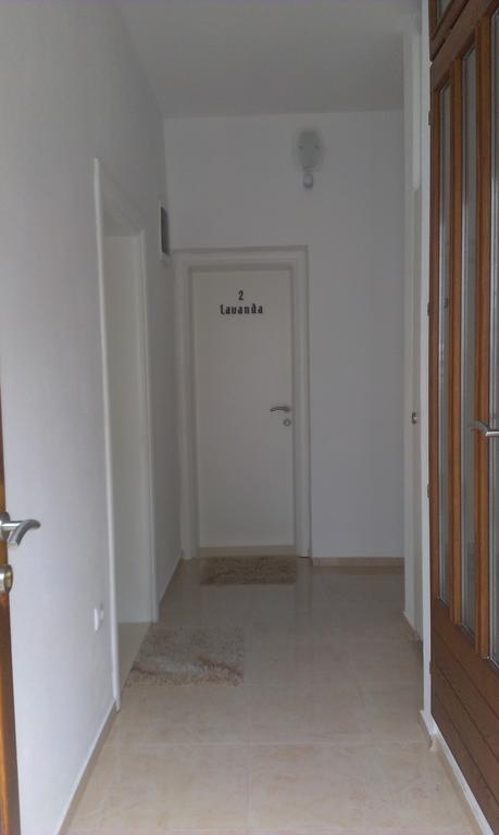 Guest House Villa Herbarium Slavonski Brod Kamer foto