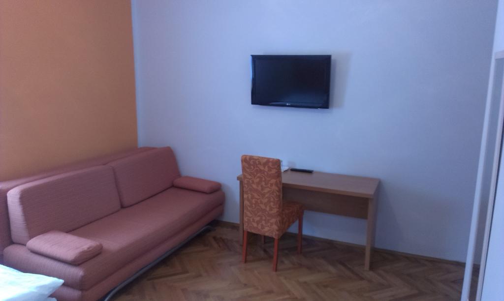 Guest House Villa Herbarium Slavonski Brod Kamer foto