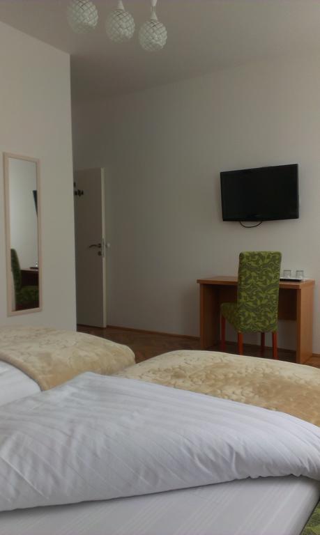 Guest House Villa Herbarium Slavonski Brod Kamer foto