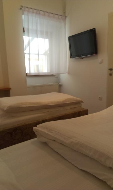 Guest House Villa Herbarium Slavonski Brod Kamer foto