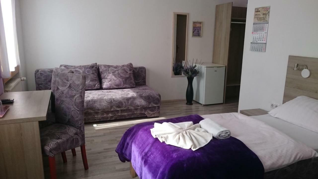 Guest House Villa Herbarium Slavonski Brod Buitenkant foto