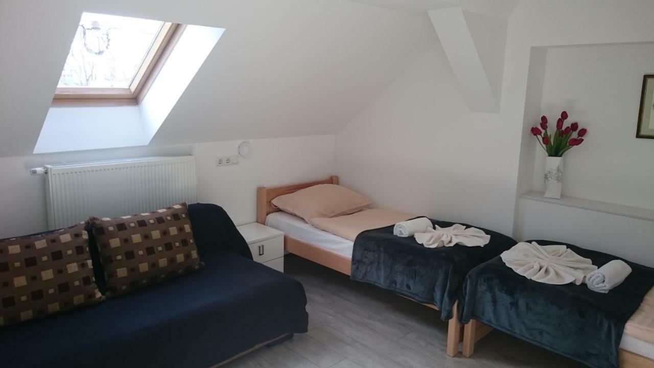 Guest House Villa Herbarium Slavonski Brod Buitenkant foto